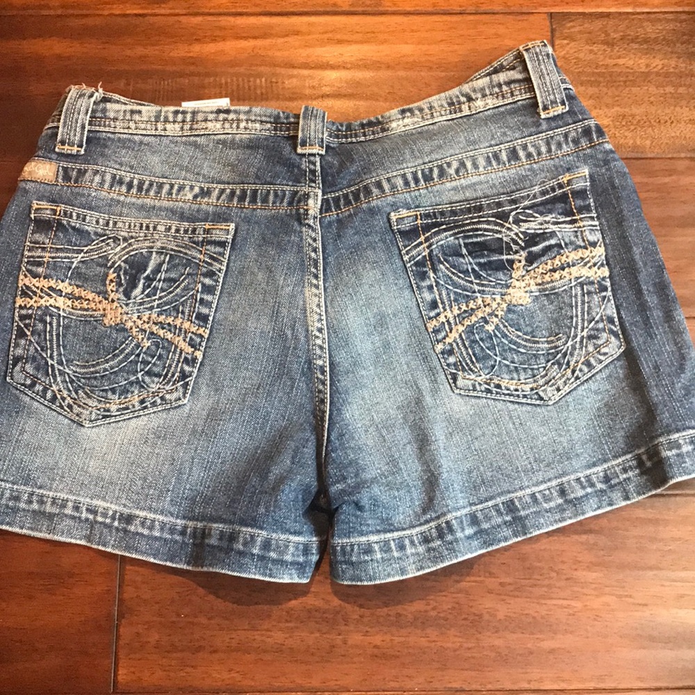 Jean shorts - Picture 3 of 4